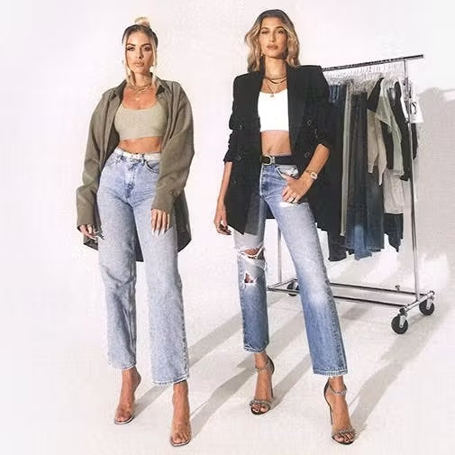 TEN LOOKS WITH HAILEY,MAEVE AND Levi's®